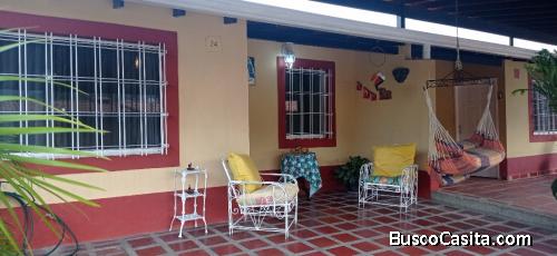 Casa en San Diego Urb Valle de Oro Conjunto Res Botalón 