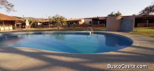 Casa en San Diego Urb Valle de Oro Conjunto Res Botalón 