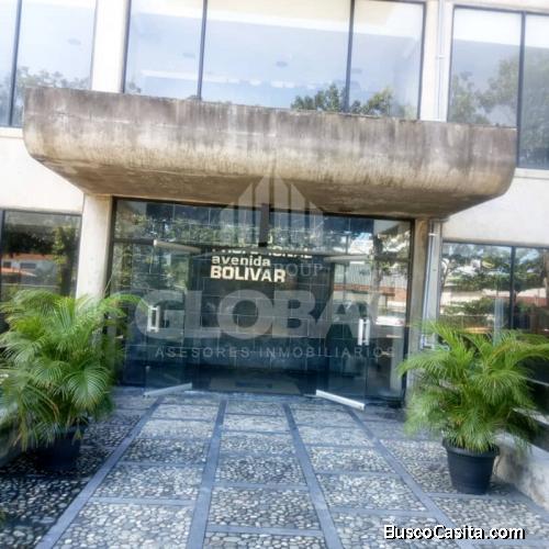 SKY GROUP PLATINUM VENDE Oficina en la Av. Bolívar.