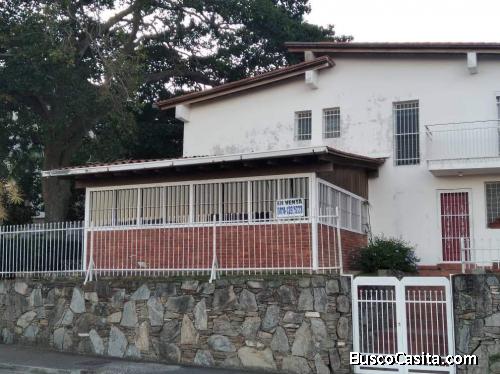 Casa tipo Quinta de dos niveles mas anexo independiente