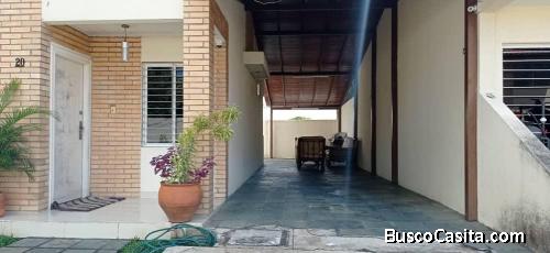 HERMOSO Y COMODO TONWHOUSES EN ESQUINA!! 