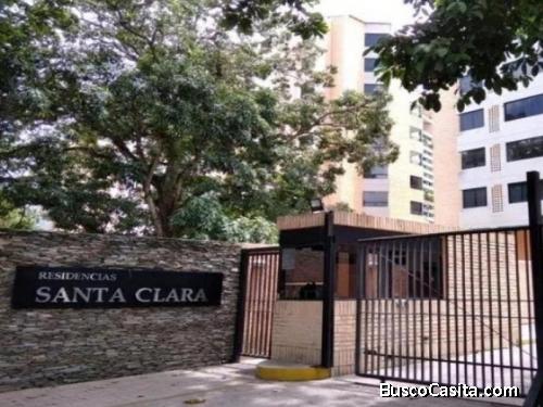 SKY GROUP Vende apartamento en Campo Alegre. Res. Santa Clara. Eglée Suárez 04144815512