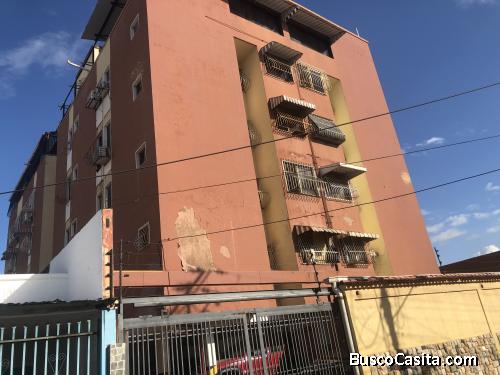 VENTA APARTAMENTO, RES OLIMPYCA, LA BARRACA. MARACAY