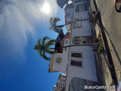 SKY GROUP PLATINUM VENDE Casa en La San José de Tarbes, Valencia