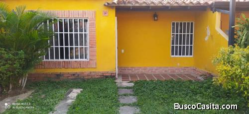 SKY GROUP PLATINUM VENDE Casa en Valle de Oro, San Diego