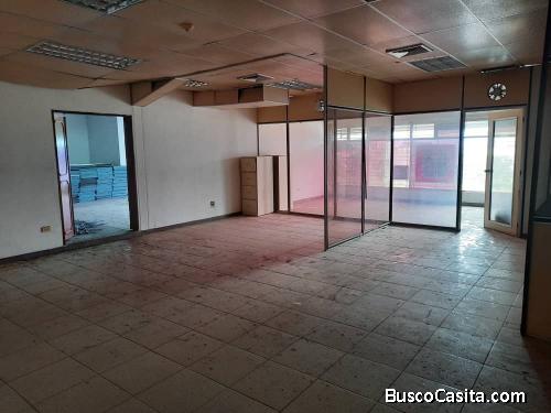 SKY GROUP PLATINUM VENDE Locales (2) En Altos de Castillito