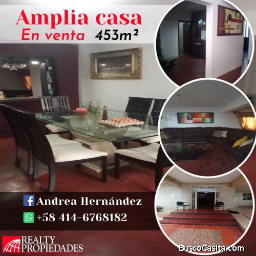 VENDO AMPLIA CASA DE 2 PLANTAS. CIUDAD OJEDA, ZULIA. VENEZUELA. BUEN PRECIO