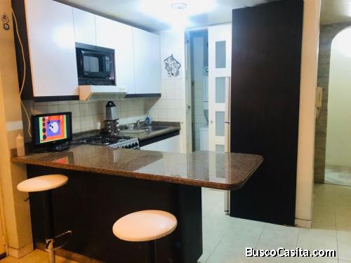 VENDO APARTAMENTO EN LA AV. SOLANO  CERCA BOULEVAR SABANA GRANDE