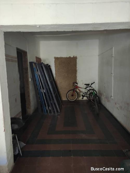 Alquiler de PB para depósito o local 