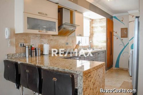 APARTAMENTO EN VENTA MARACAIBO LAGO COUNTRY III 13.04.21.