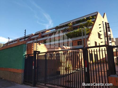 SKY GROUP PLATINUM VENDE Aparto-Quinta Mañongo