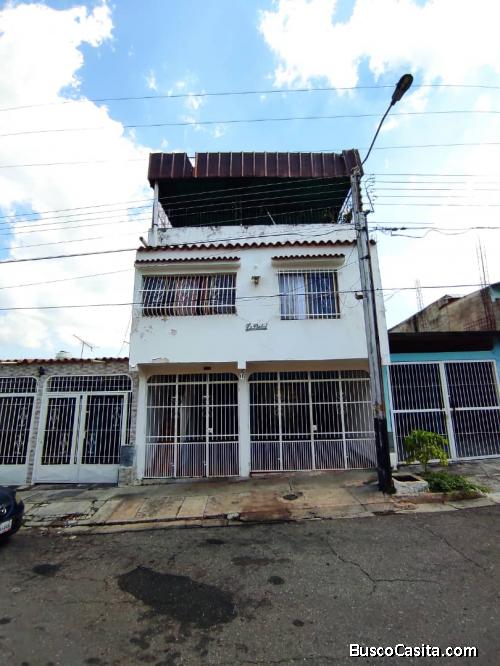 SKY GROUP PLATINUM VENDE Casa en La Esmeralda, San Diego