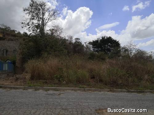 SKY GROUP PLATINUM VENDE Terreno en Carialinda, Naguanagua.