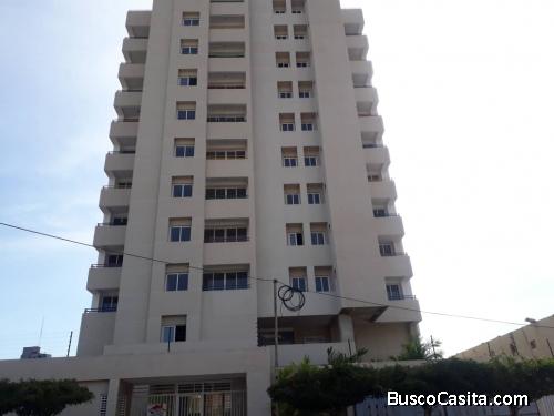 Apartamento en Gris, Res. MADRIGAL, Av 13A