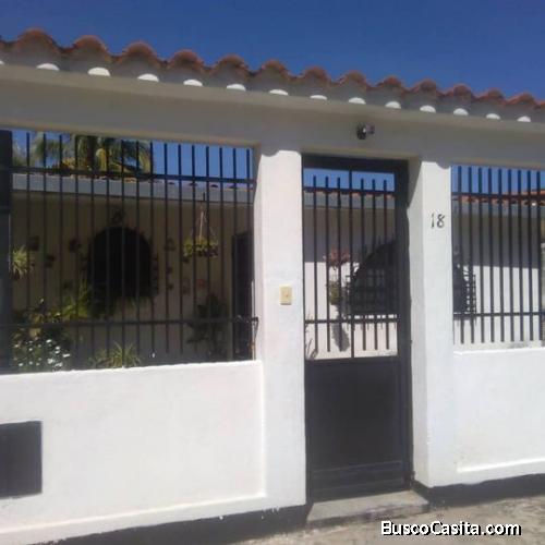 Casa en Urbanizacion Valle Fresco, Turmero.