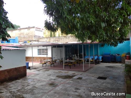 Local en La Av Cedeño. Fol - 238