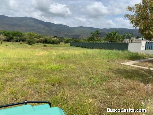 Terreno en Venta en Hato Royal, Guataparo Country Club