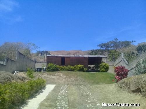 CASA AMPLIA PARCELA CARIALINDA NAGUANAGUA VENDE FRANK BETANCOURT