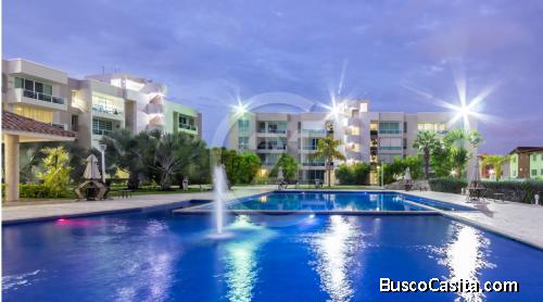 Espectacular planta baja en Carenero Yacht Club - Lechería