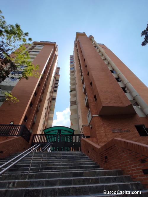 SKY GROUP PLATINUM VENDE Apartamento en El Bosque, Monticello