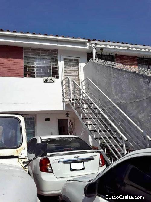 Anexo en Caracas La Trinidad 2 hab 2 baños EN ALQUILER