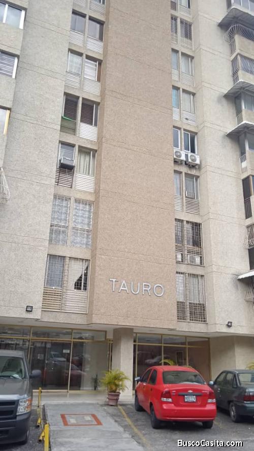 Apartamento en Caracas El Marqués 2 hab+serv 2 bañ. EN ALQUILER
