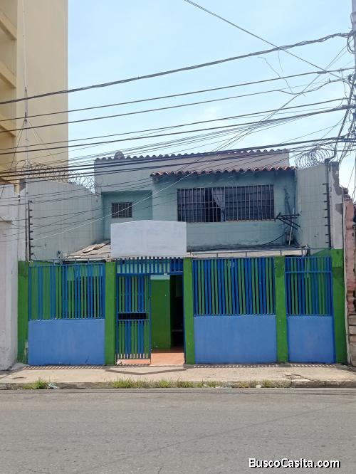 Conveniente y Amplia Edificación en Venta de 450 Mts Ubicado estratégicamente PLC