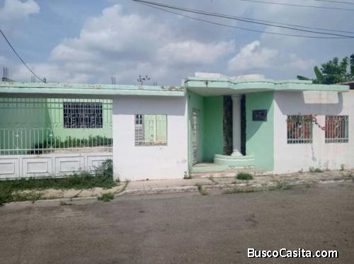 SKY GROUP PLATINUM  VENDE Casa en Parque Nomentana