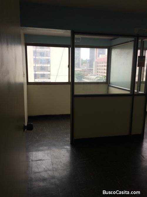 ALQUILO OFICINA TORRE PROFESIONAL DEL CENTRO 