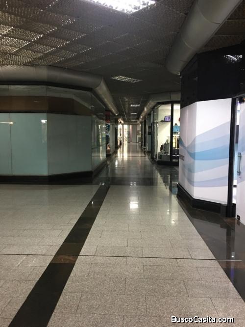ALQUILO LOCAL COMERCIAL PLAZA LAS AMERICAS NIVEL CRISTAL 