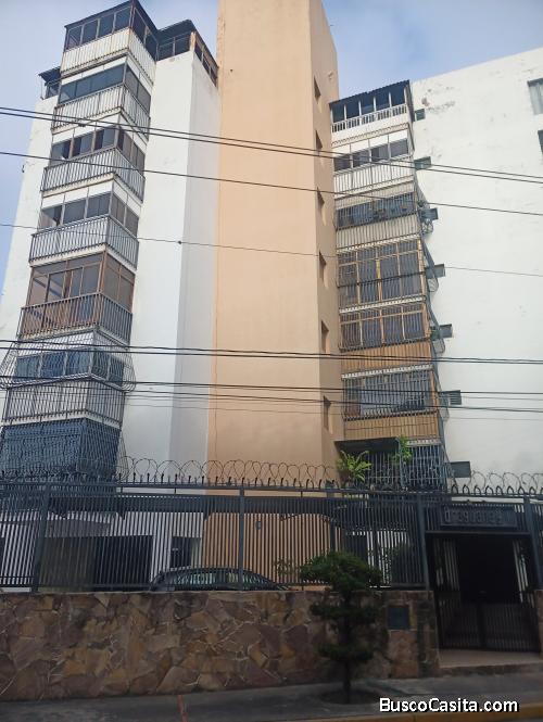 ALQUILER PH AMOBLADO AL FRENTE DEL SAMBIL