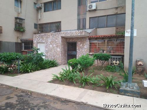 APARTAMENTO EDF PALAIMA MARACAIBO API 33904