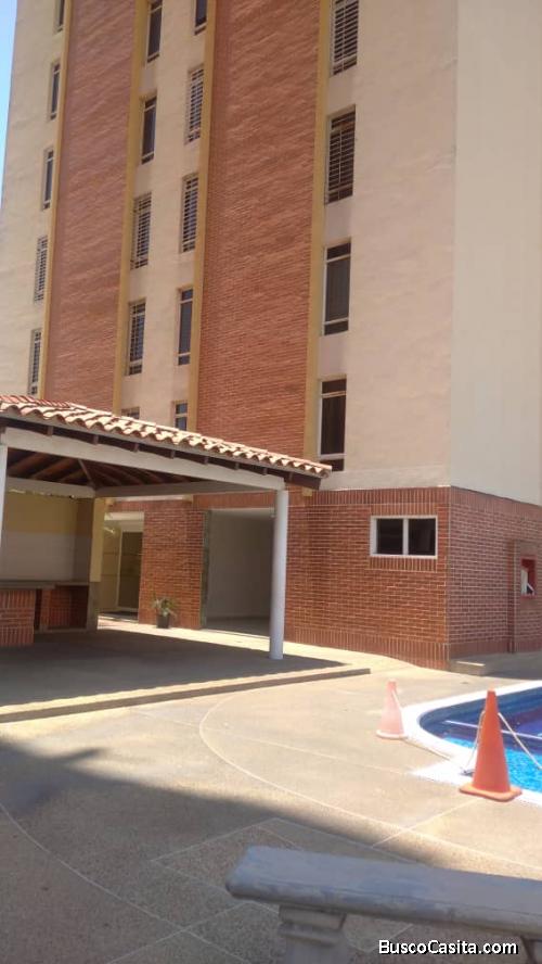 SKY GROUP PLATINUM VENDE Apartamento en Res.Valle Claro, Mañongo