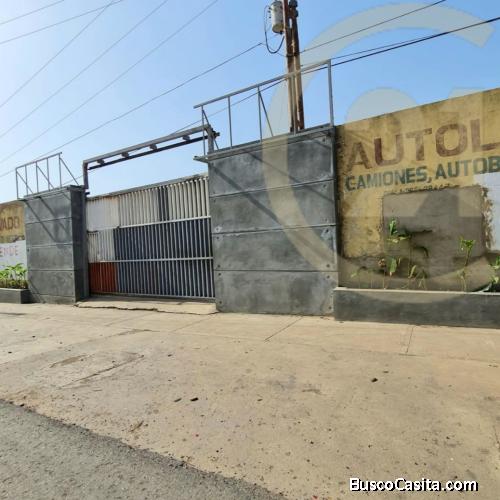 TERRENO COMERCIAL VIA ALTERNA 