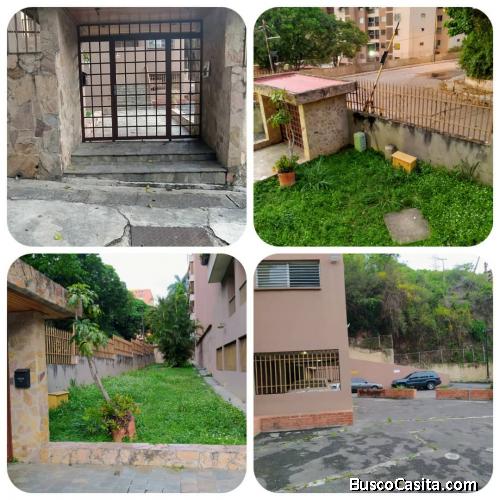 Se Vende Bello Apartamento en Colinas de Santa Monica