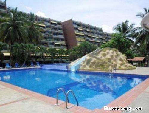 EN ALQUILER APTO. EN C.R. PUERTO BAHIA, LECHERIA