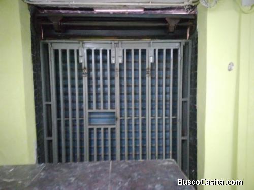 Alquilo local comercial en el centro de Caracas 