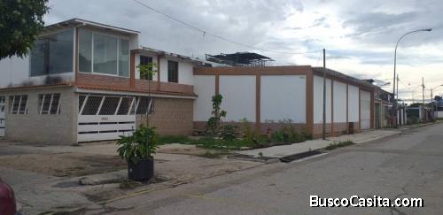 En Venta Casa totalmente remodelada en la isabelica