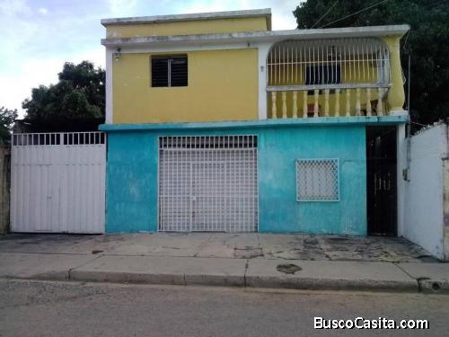 Casa en -venta, oeste cerca del core4.