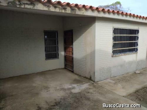 SKY GROUP PLATINUM VENDE Casa en San Joaquín, Villas del Centro