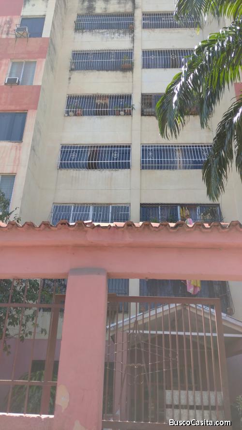 SKY GROUP PLATINUM VENDE Apartamento en Cotoperi, Guacara