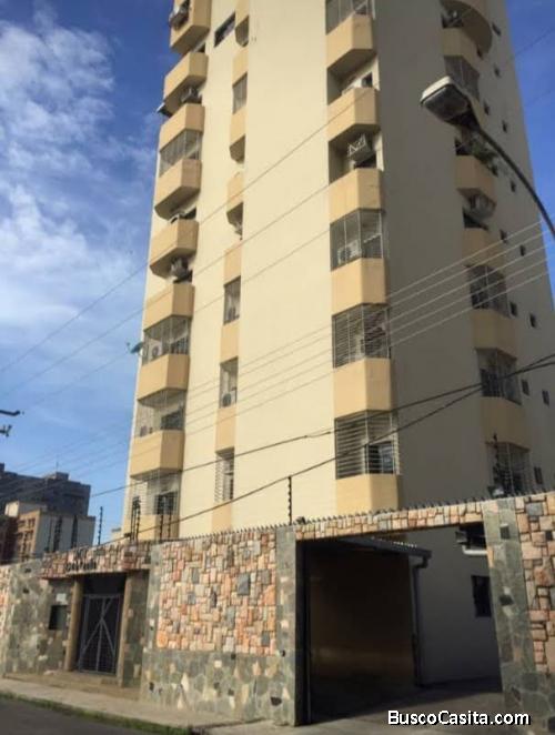 Hermoso Penthouse en El Bosque Maracay con la Mejor Vista de la Ciudad 