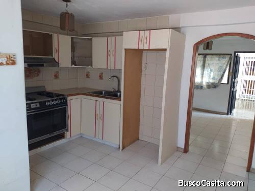 EN VENTA APARTAMENTO BASICO 