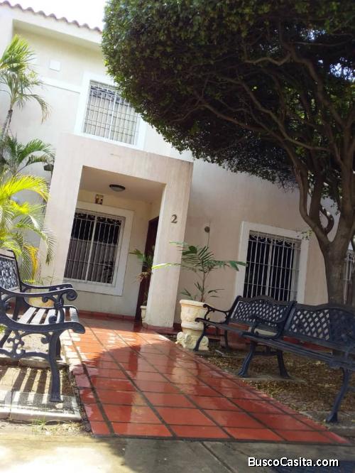 Se Vende TH Villa Aravena Zona Norte Maracaibo 