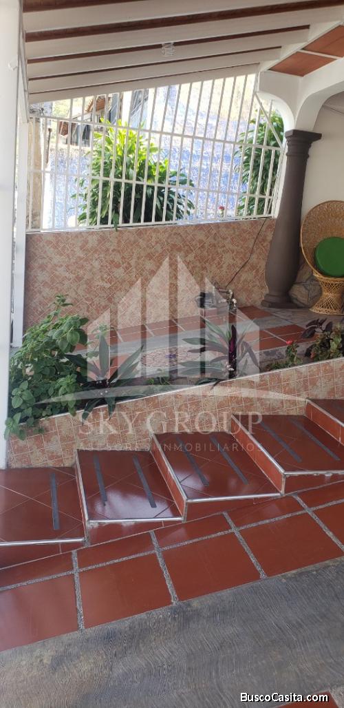 SKY GROUP PLATINUM VENDE Casa en La esmeralda, San diego