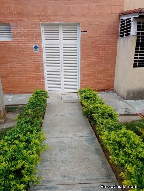 SKY GROOUP PLATINUM VENDE Apartamento en Doral Country Club