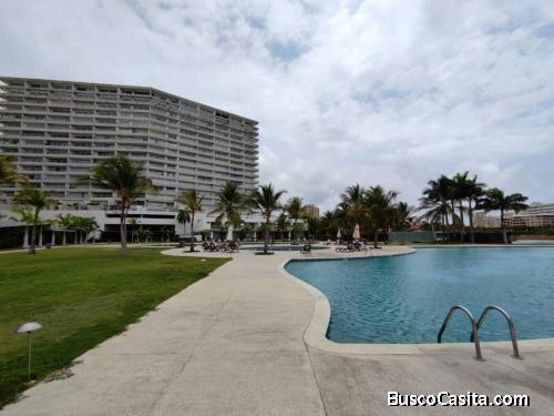 Venta de Lujoso Apartamento en el Edificio Yacht Club 