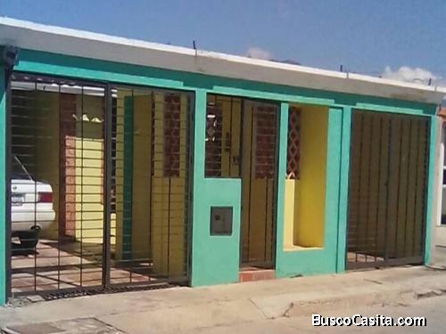 CASA EN URB GUAYABAL EN SAN JOAQUIN 