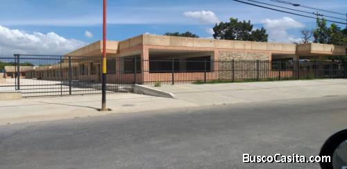 VENDO CENTRO COMERCIAL A ESTRENAR EN GUACARA EDO-CARABOBO