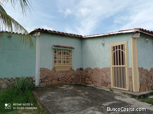 Casa Urb El Saman Guacara